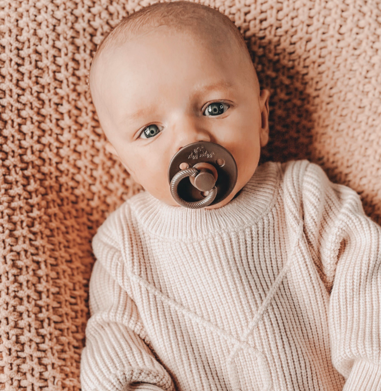 Itzy Soothers Natural Rubber Paci