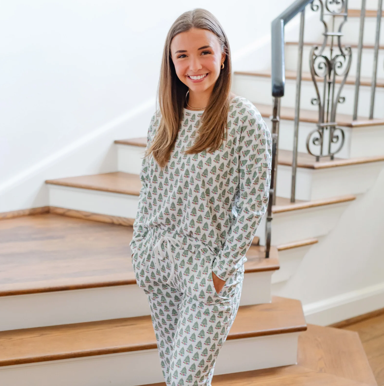 Audrey Under the Christmas Tree Set