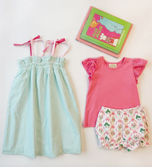 Natalie Knickers Boxwood Bows